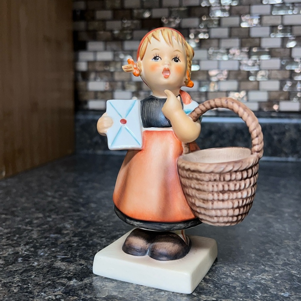 Hummel Meditation Figurine